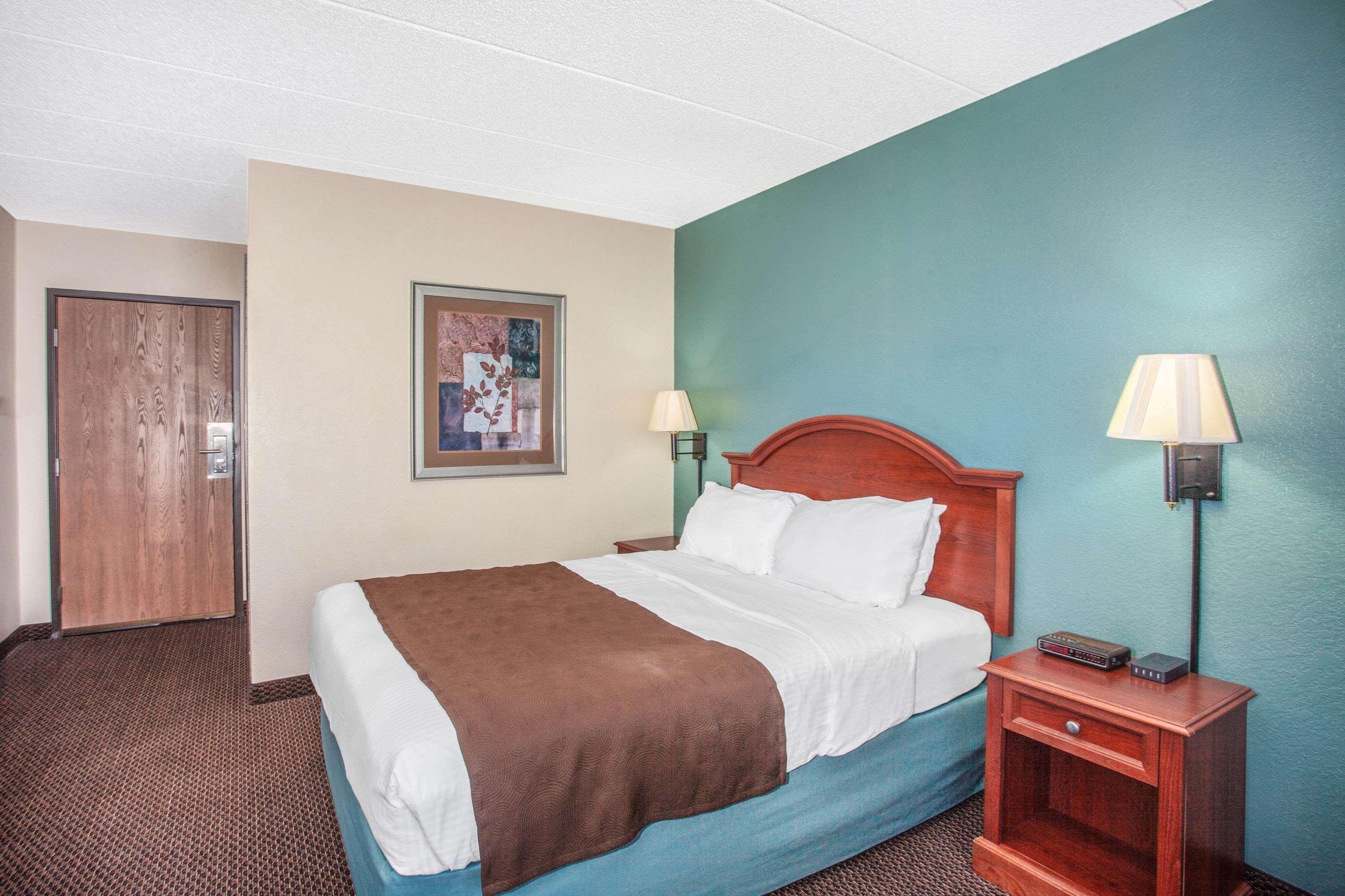 Americinn By Wyndham St. Peter מראה חיצוני תמונה
