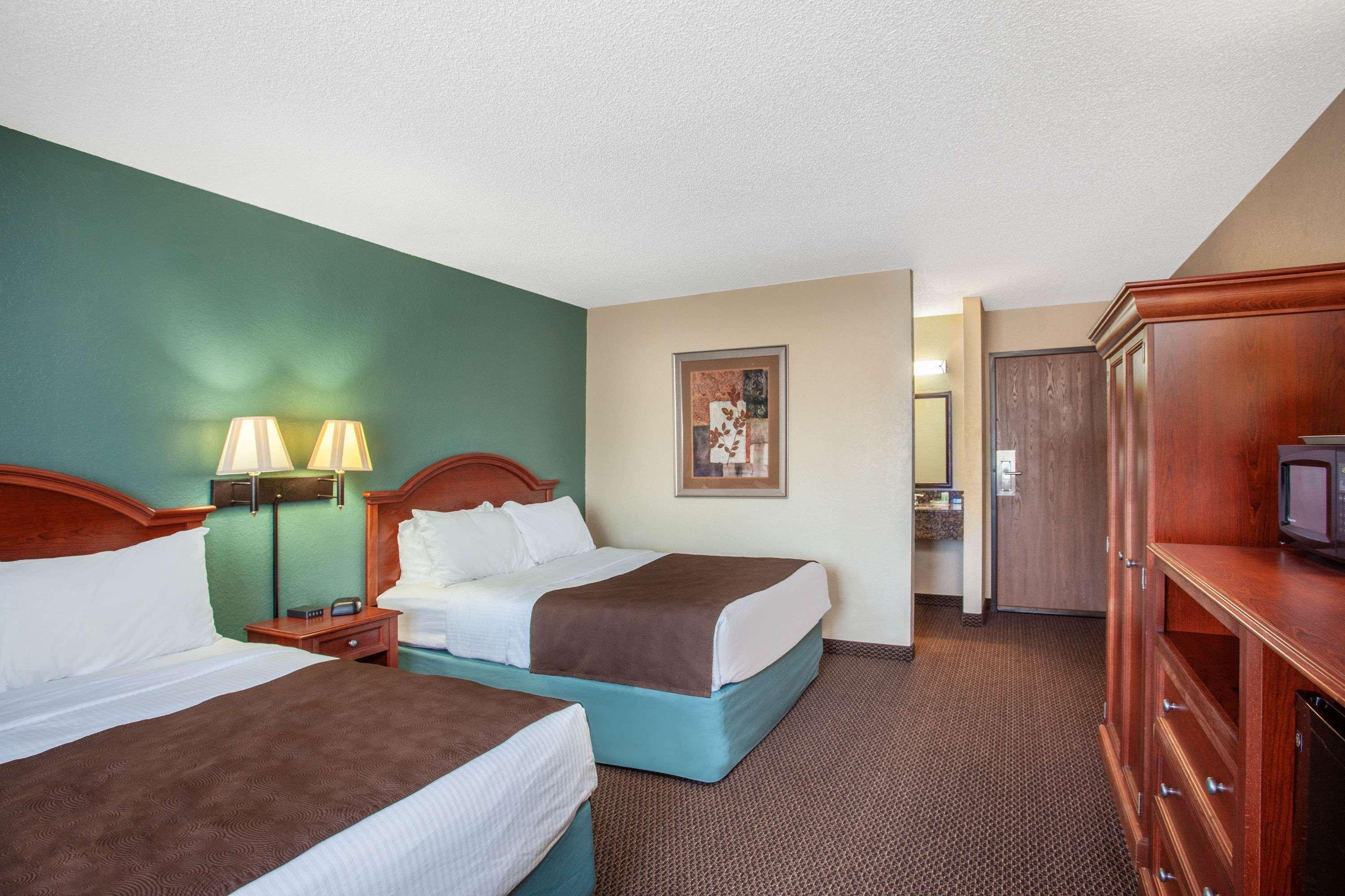 Americinn By Wyndham St. Peter מראה חיצוני תמונה